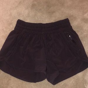 Lulu 4” purple shorts
